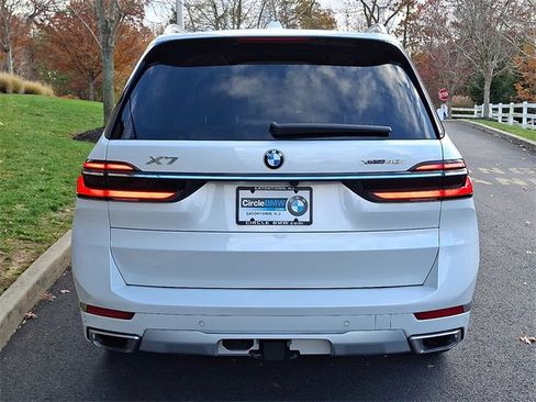 Used 2024 BMW X7 xDrive40i w/ Premium Package image 5