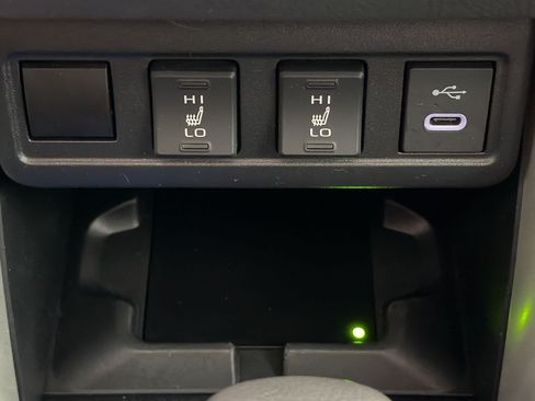 Used 2024 Toyota Corolla Cross AWD Hybrid w/ Convenience Package image 32