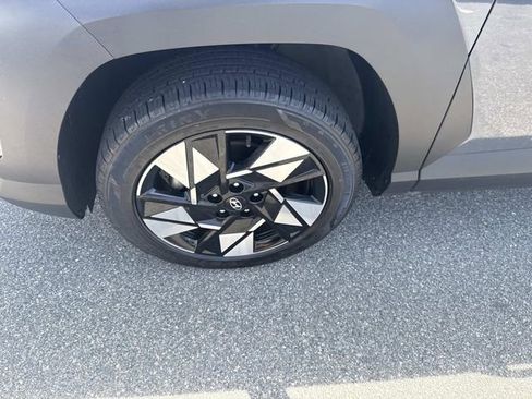 Certified 2024 Hyundai Kona SEL AWD/4WD image 11