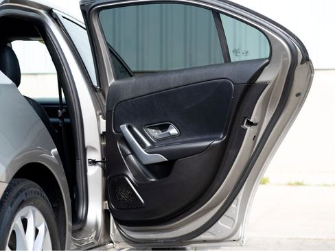 Used 2019 Mercedes-Benz A 220 4MATIC image 35