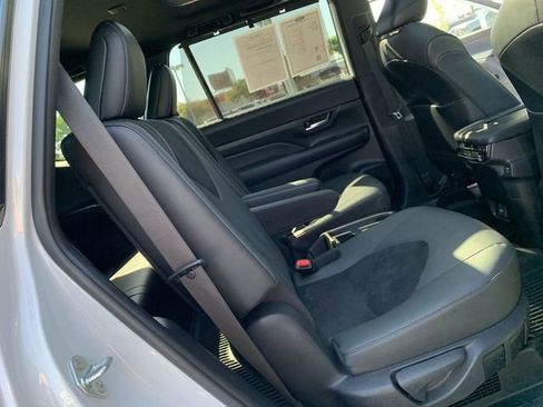 Certified 2024 Toyota Grand Highlander AWD Hybrid image 12