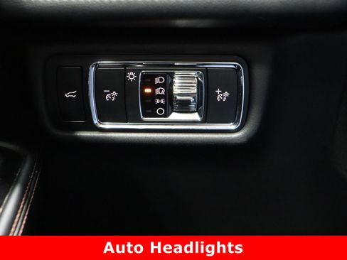 Used 2024 Lincoln Aviator 2WD w/ Premium Package image 27