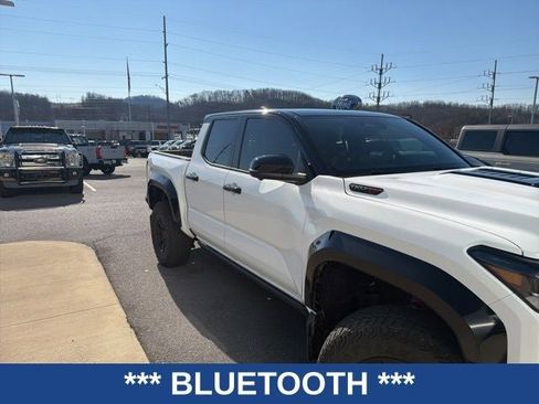 Used 2025 Toyota Tacoma TRD Pro image 8