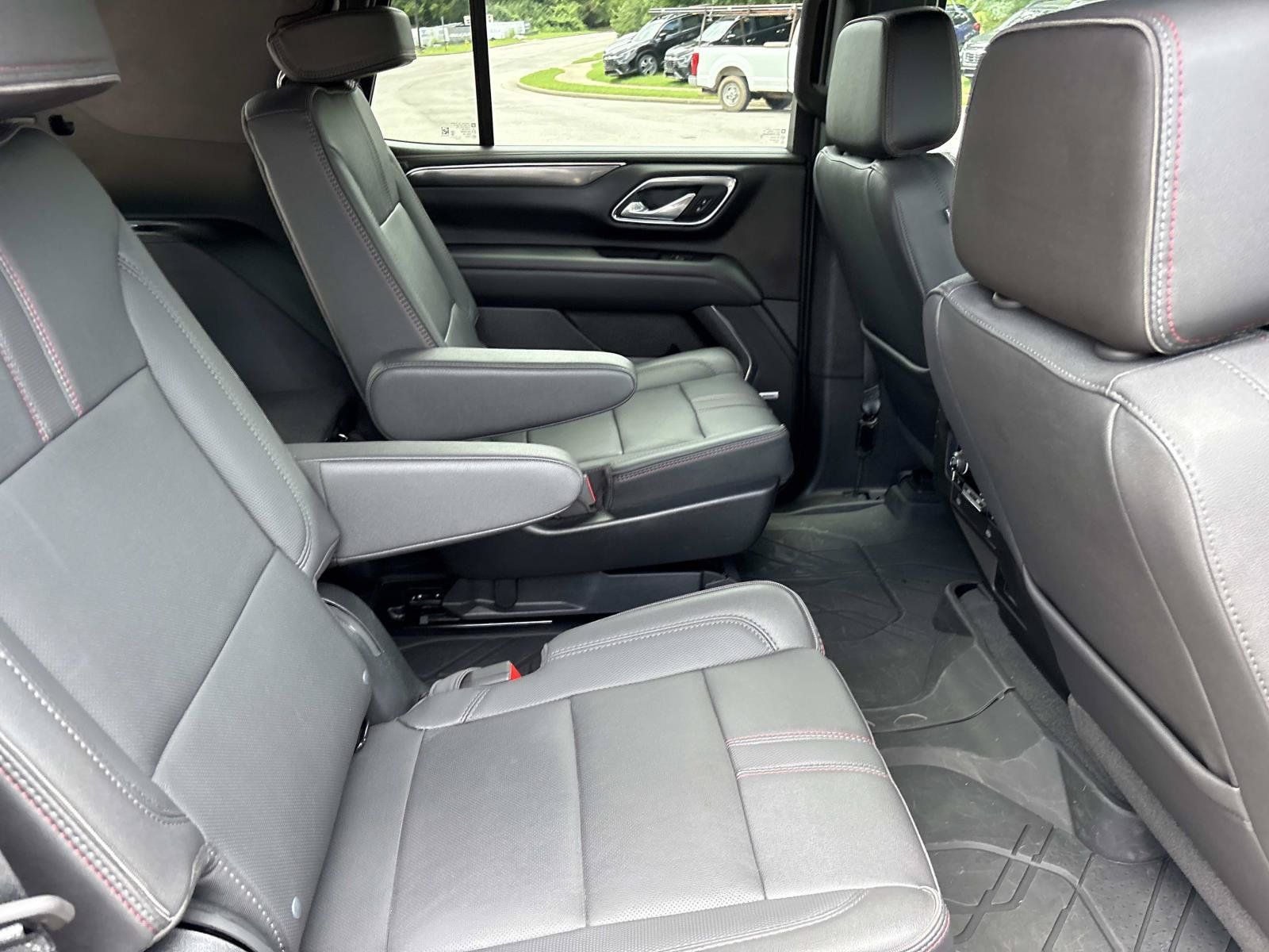 Used 2023 Chevrolet Tahoe RST w/ Luxury Package AWD/4WD image 33