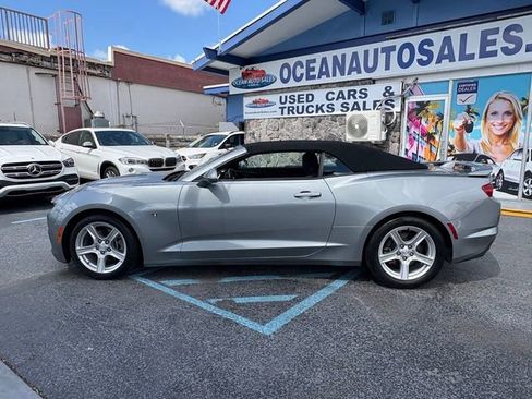 Used 2023 Chevrolet Camaro LT RWD image 11