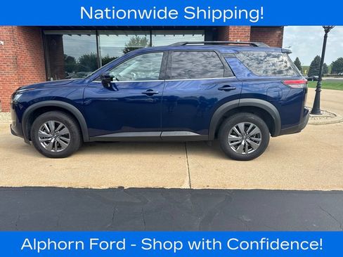 Used 2025 Nissan Pathfinder SV AWD/4WD image 7