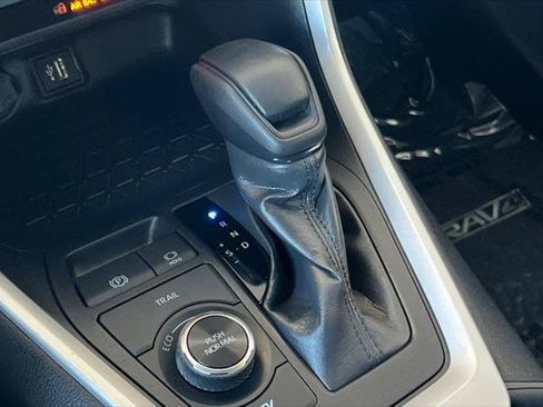 Certified 2024 Toyota RAV4 LE AWD/4WD image 23