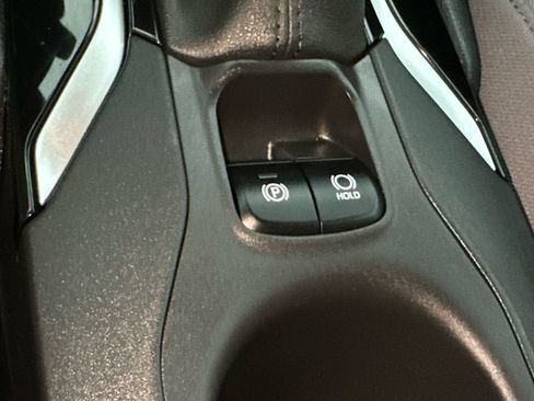 Used 2023 Toyota Corolla Cross AWD Hybrid image 27