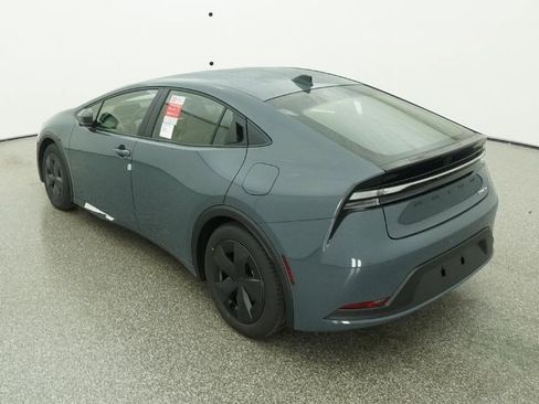 New 2026 Toyota Prius SE image 25