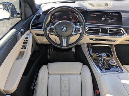 Used 2019 BMW X5 xDrive50i w/ M Sport Package image 16