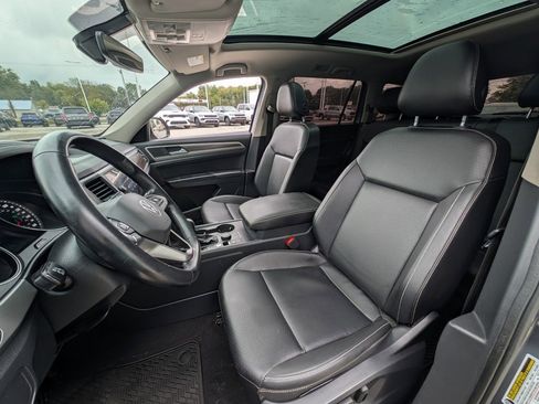 Used 2021 Volkswagen Atlas SE image 15