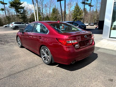 Used 2017 Subaru Legacy 2.5i Limited image 3