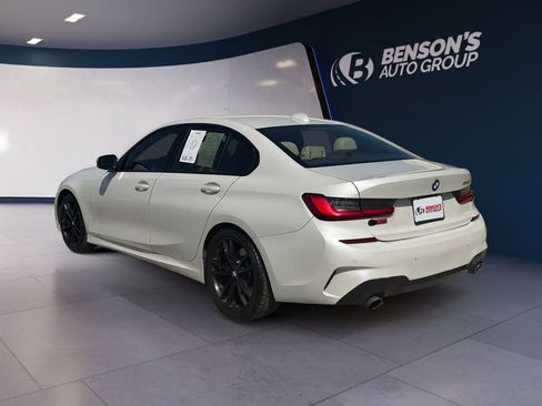 Used 2021 BMW 330i Sedan w/ M Sport Package RWD image 3