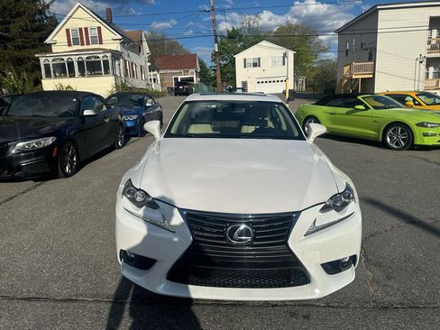 Used 2016 Lexus IS 300 AWD w/ Premium Package image 10