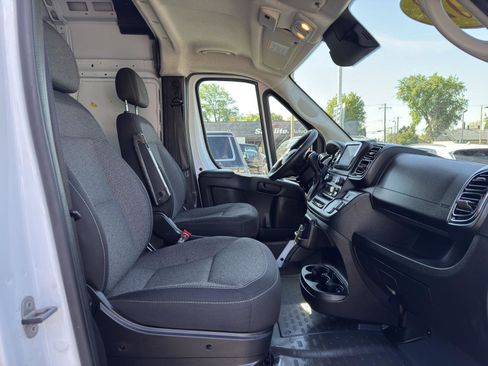 Used 2023 RAM ProMaster 2500 FWD image 27