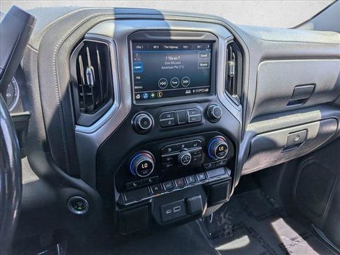 Used 2021 Chevrolet Silverado 1500 LT AWD/4WD image 19