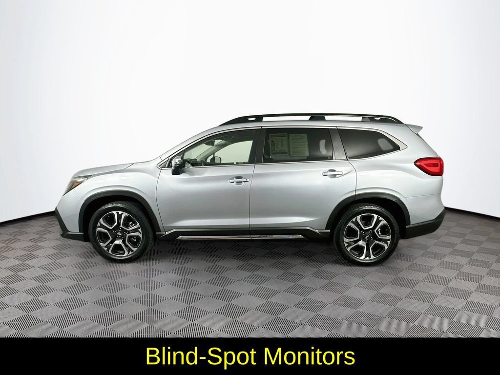 Used 2023 Subaru Ascent Limited w/ Technology Package AWD/4WD image 6