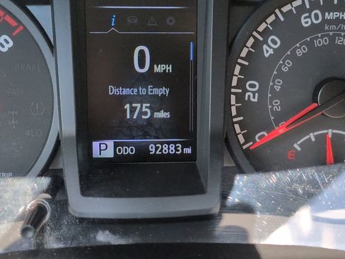 Used 2021 Toyota Tacoma SR w/ SR Convenience Package RWD image 24