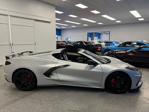 Used 2020 Chevrolet Corvette Stingray Premium Cpe w/ 3LT Preferred Equipment Group RWD image 4