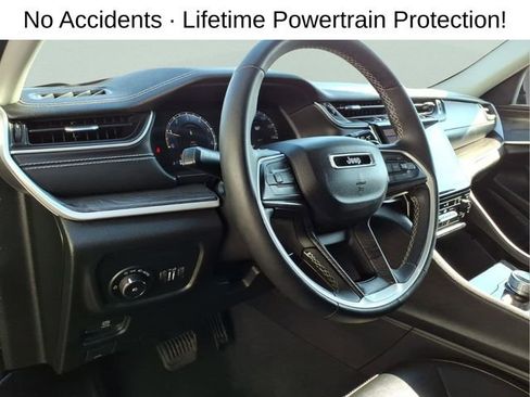 Used 2023 Jeep Grand Cherokee Limited AWD/4WD image 14