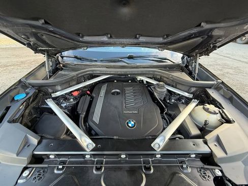 Used 2019 BMW X5 xDrive40i w/ Convenience Package image 32