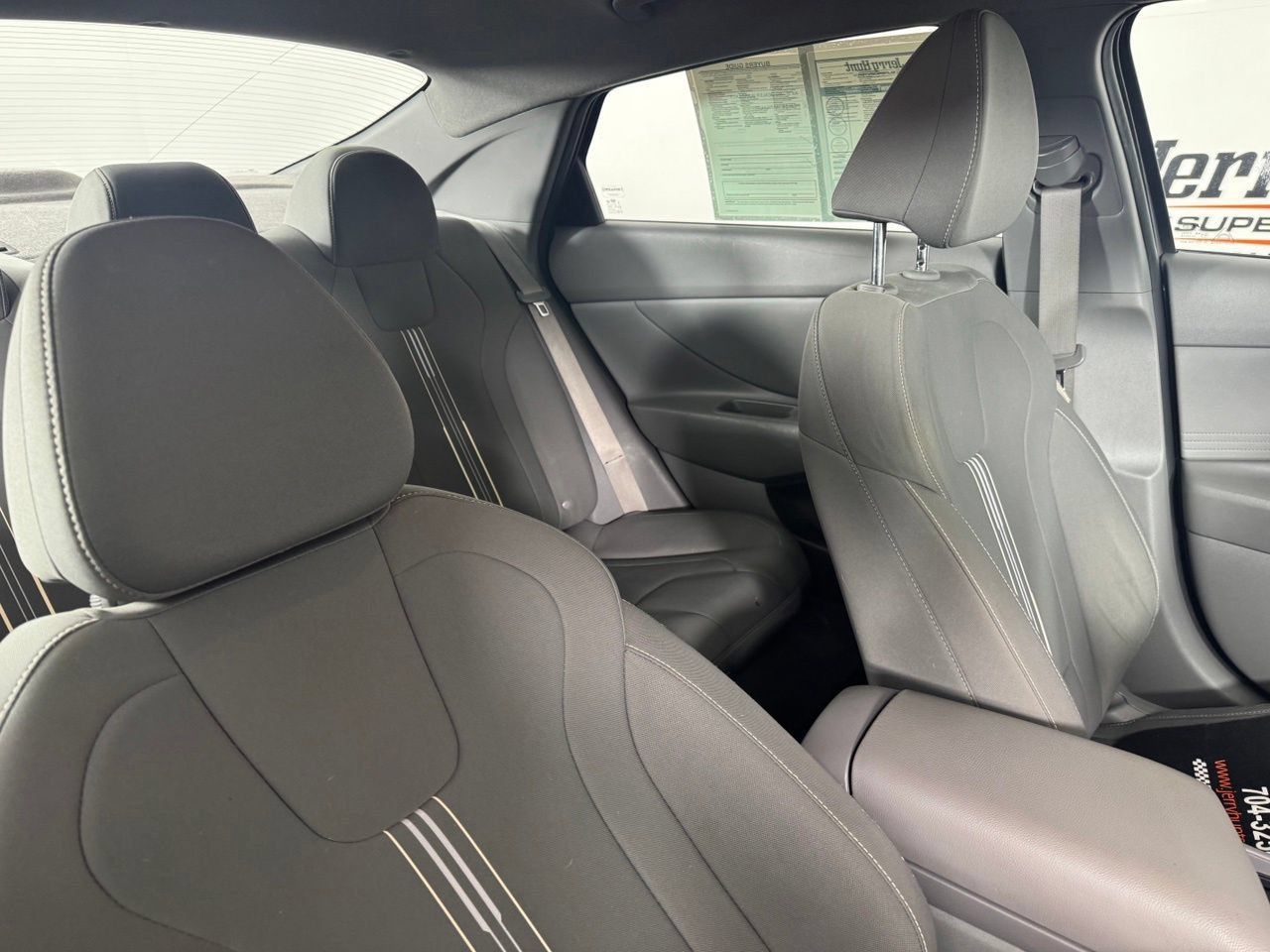 Used 2023 Hyundai Elantra SEL w/ Winter Weather Package FWD image 30