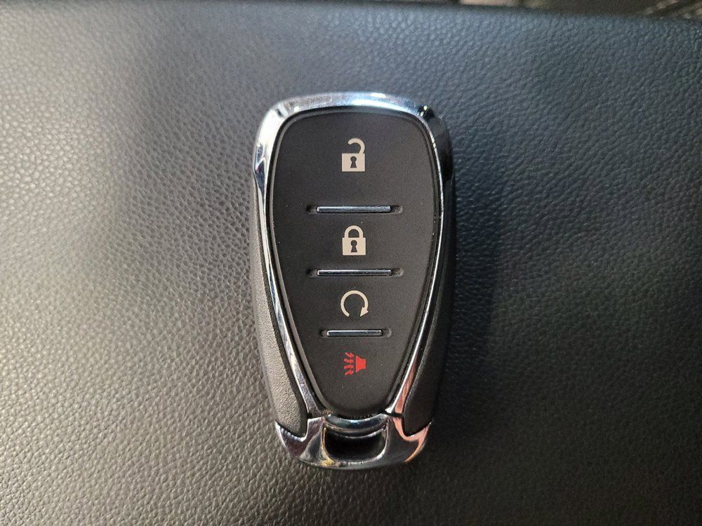 Used 2024 Chevrolet Trax LT w/ Driver Confidence Package FWD image 32