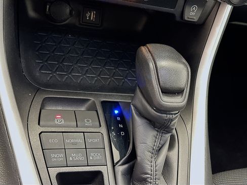 Used 2024 Toyota RAV4 LE image 25