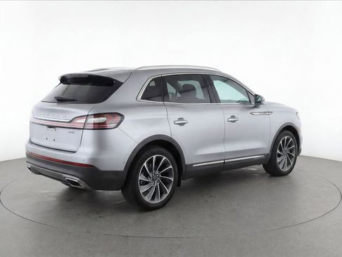 Used 2020 Lincoln Nautilus Reserve w/ Equipment Group 201A FWD image 4