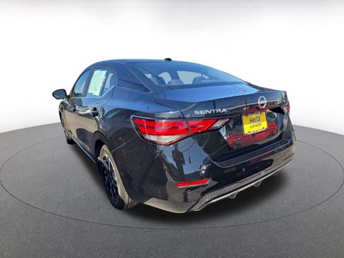 Used 2025 Nissan Sentra SV FWD image 7