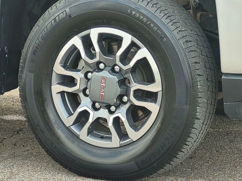 Used 2020 GMC Sierra 2500 Denali w/ Denali Ultimate Package image 25