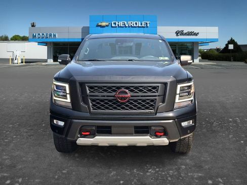 Used 2023 Nissan Titan PRO-4X w/ Pro-4x Convenience Package AWD/4WD image 7