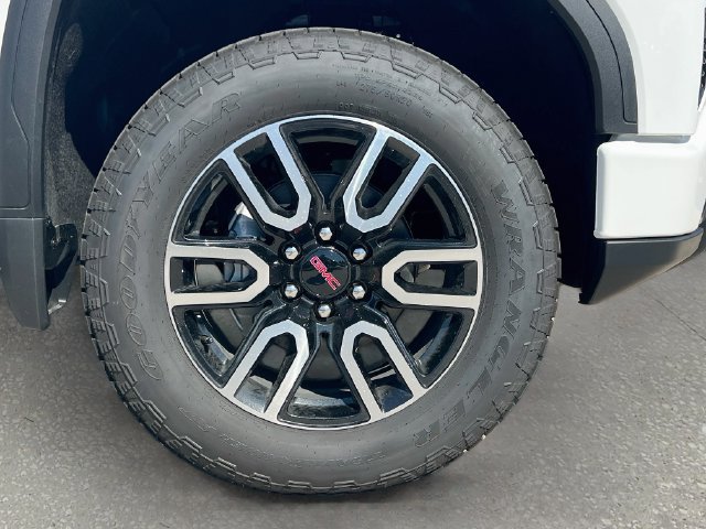 New 2026 GMC Sierra 1500 AT4 w/ AT4 Premium Package AWD/4WD image 19
