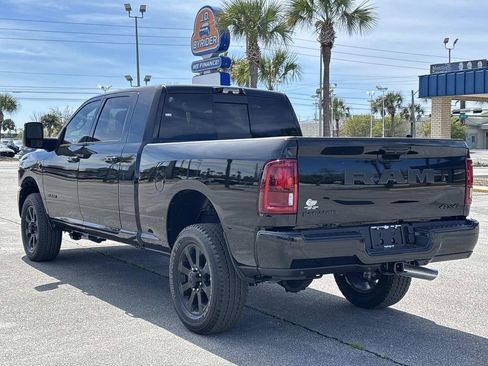 New 2026 RAM 2500 Laramie AWD/4WD image 3