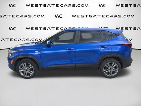 Used 2023 Kia Seltos LX AWD/4WD image 11