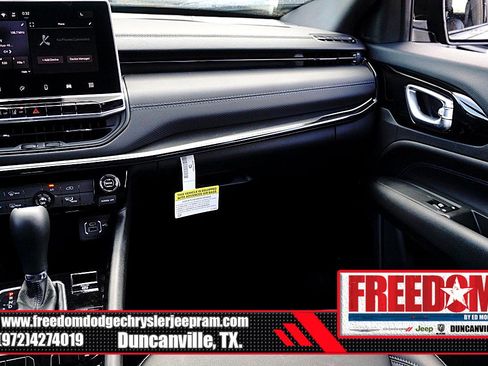 New 2026 Jeep Compass Latitude AWD/4WD image 37