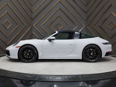 Used 2021 Porsche 911 Targa 4 image 4