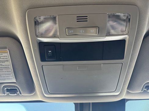 Used 2019 Toyota Tacoma SR5 AWD/4WD image 21
