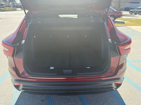 Used 2024 Chevrolet Trax RS w/ Driver Confidence Package image 8