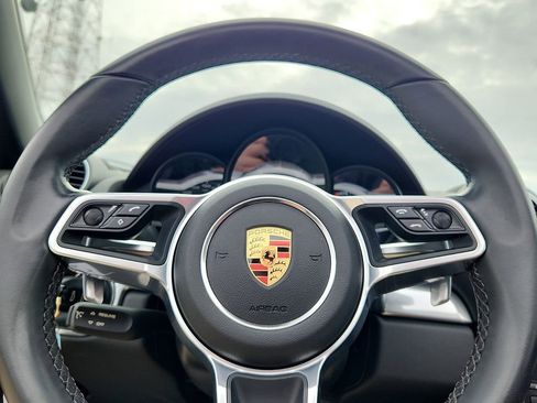 Used 2019 Porsche 718 Boxster S image 15