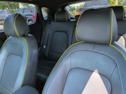 Used 2018 Hyundai Kona Limited FWD image 8