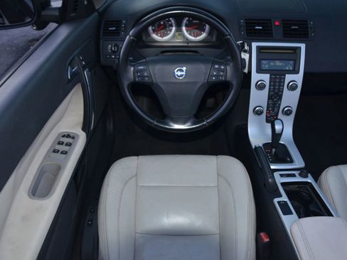 Used 2012 Volvo C70 T5 image 9