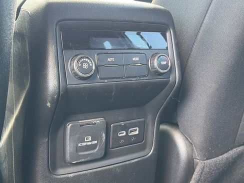 Used 2023 GMC Acadia SLE w/ Driver Convenience Package AWD/4WD image 12