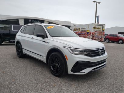 Used 2024 Volkswagen Tiguan SE R-Line