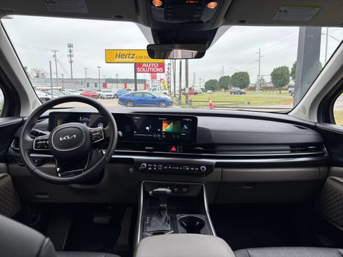 Used 2026 Kia Carnival FWD image 35