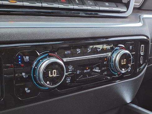 New 2026 GMC Sierra 1500 SLT image 8