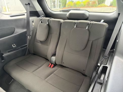 Certified 2023 Ford Explorer XLT RWD image 14