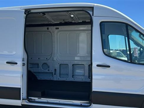 New 2026 Ford Transit 250 148 Medium Roof RWD image 12