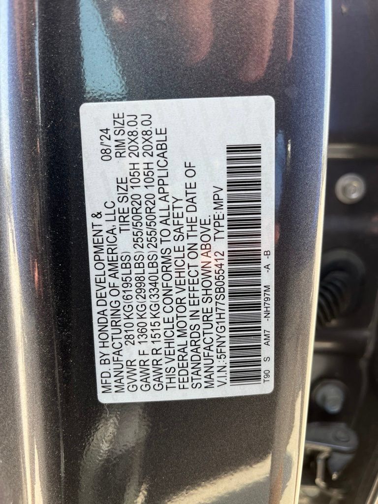 Used 2025 Honda Pilot Touring image 11