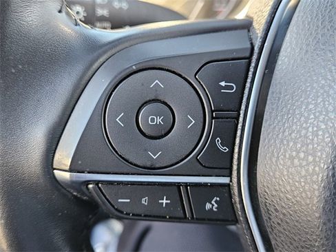 Used 2018 Toyota Camry XLE image 21